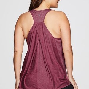 Relaxed Twist Back Tank Top